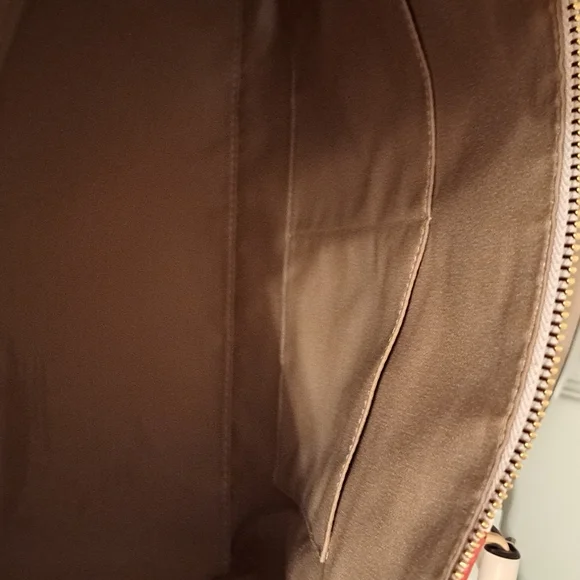 Coach White Strawberry Print Tote Bag NWOT - Picture 6 of 8